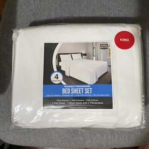 NIB! Utopia 4pc King Size Bed Sheets